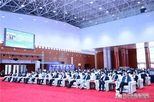 鄂爾多斯碳中和研究院揭牌成立，科技中介服務助力綠色轉型